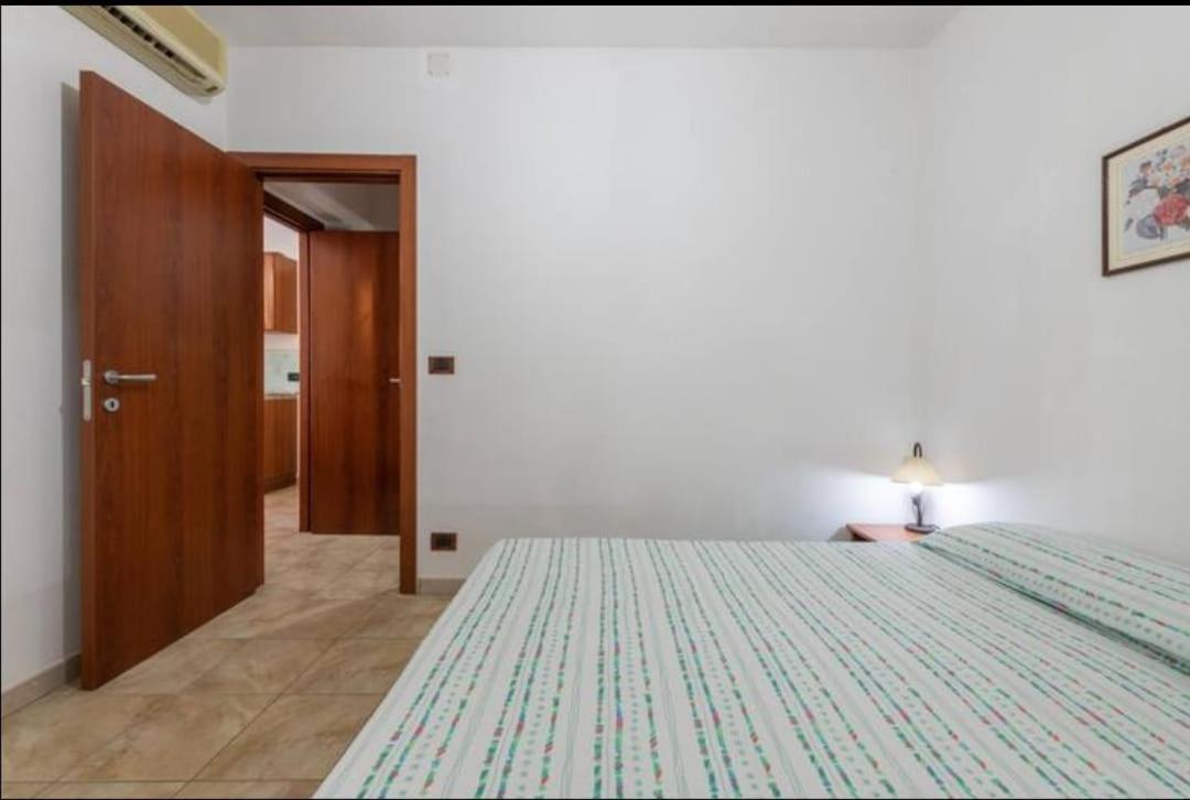 Vila Geremeas Country Club Marongiu Exteriér fotografie