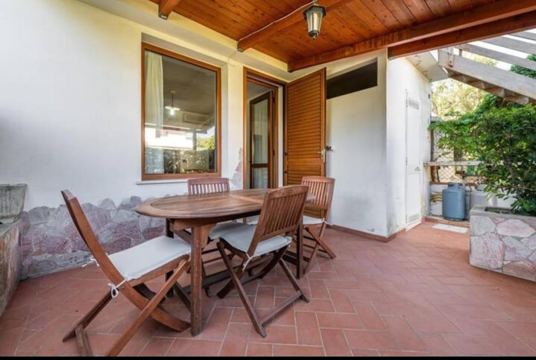 Vila Geremeas Country Club Marongiu Exteriér fotografie